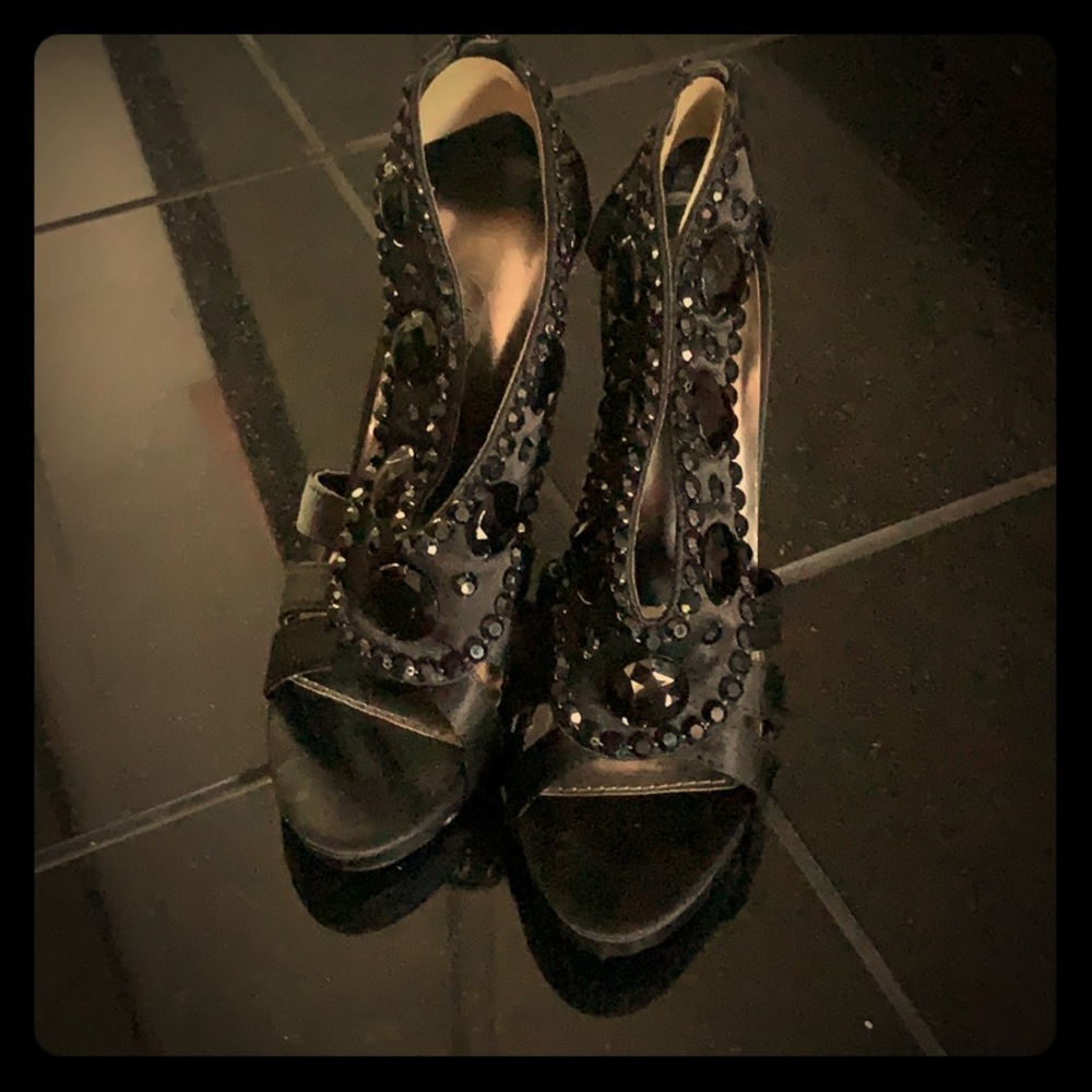 WILD ROSE HEELS - SIZE 8.5